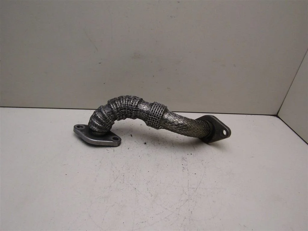 Трубка картерных газов VW Passat (B5) 1996-2000  [028131521P]  в Вологде