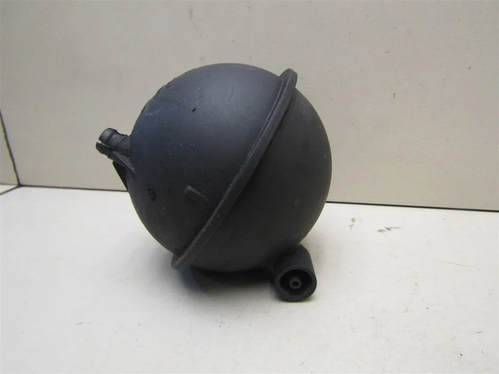 Ресивер воздушный VW Passat (B5) 1996-2000  [038129807]  1.9 AFN в Вологде