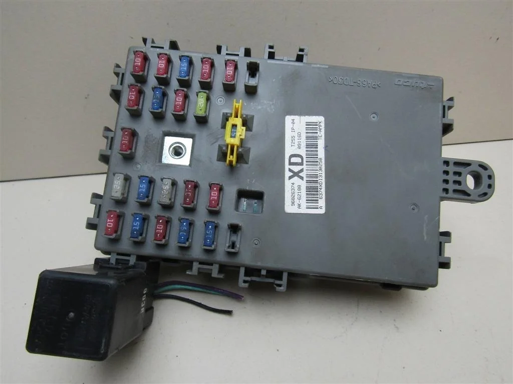 Блок предохранителей Chevrolet Aveo (T250) 2005-2011  [96826374]  1.2 16V B12D1 в Вологде