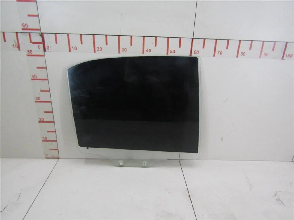 Стекло двери задней правой Hyundai Accent II (+ТАГАЗ) 2000-2012   [8342025000]  1.5 16V G4EC в Вологде