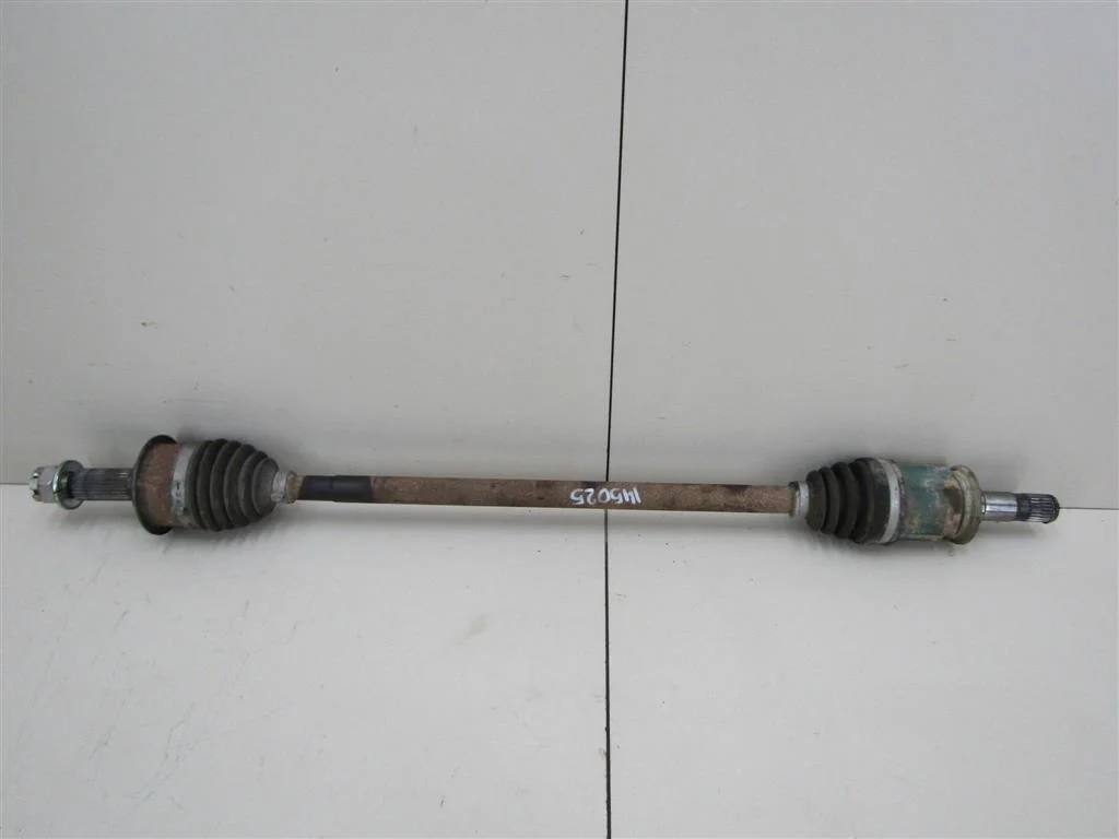 Полуось задняя Mitsubishi Outlander XL (CW) 2006-2012  [3715A032]  2.4-3.0 в Вологде