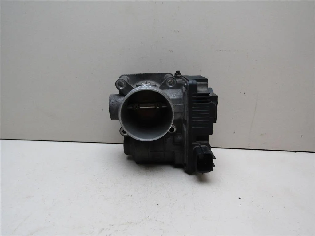 Заслонка дроссельная Nissan Primera P12E 2002-2007  [16119AU00A]  QG16DE QG18DE в Вологде