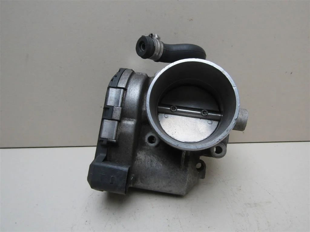 Заслонка дроссельная VW Golf IV \Bora 1997-2005  [06A133062C]  1.8T в Вологде