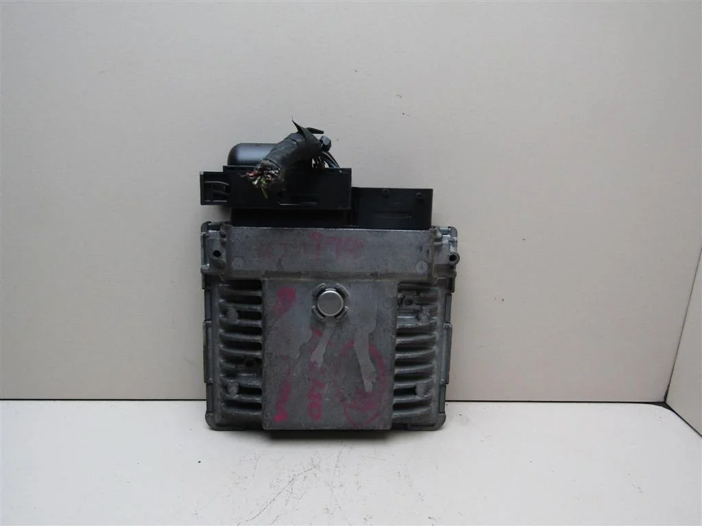 Блок управления двигателем VW Polo (HB) 2009-нв  [03F906070LA]  1.2 CBZ в Вологде