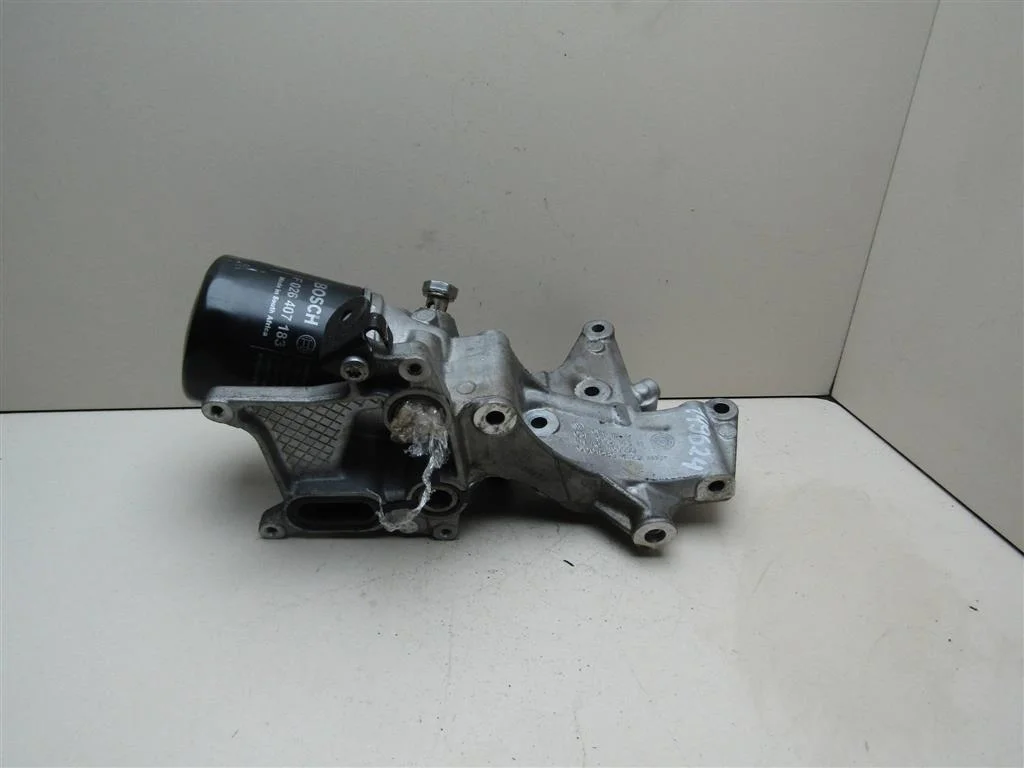 Кронштейн масляного фильтра VW Caddy III 2004-2016  [03F903141F]  1.2 8V CBZB в Вологде