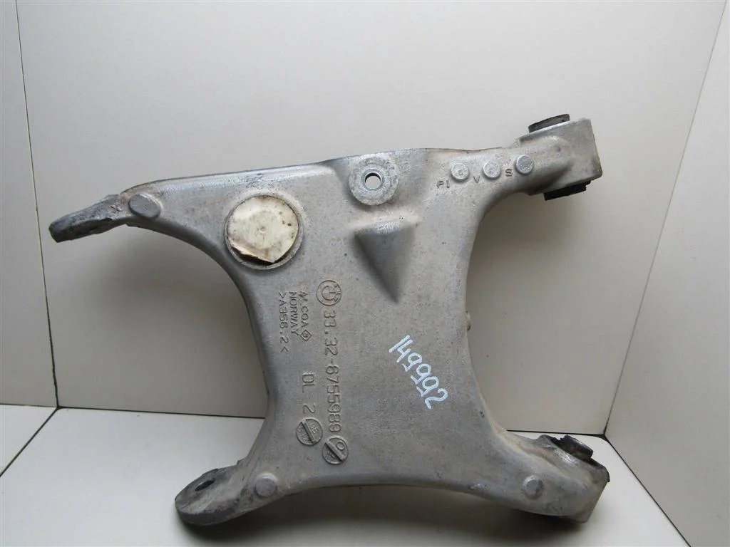 Рычаг задний нижний левый BMW 5-серия E60\E61 2003-2009  [33326754557]  2.5Л. 24V N52B25AE в Вологде