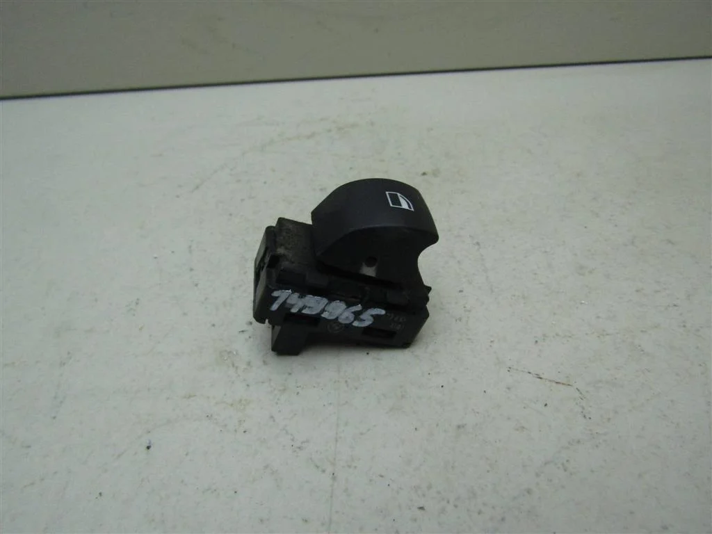 Кнопка стеклоподъемника BMW 5-серия E60\E61 2003-2009  [61316922244]  2.5Л. 24V N52B25AE в Вологде
