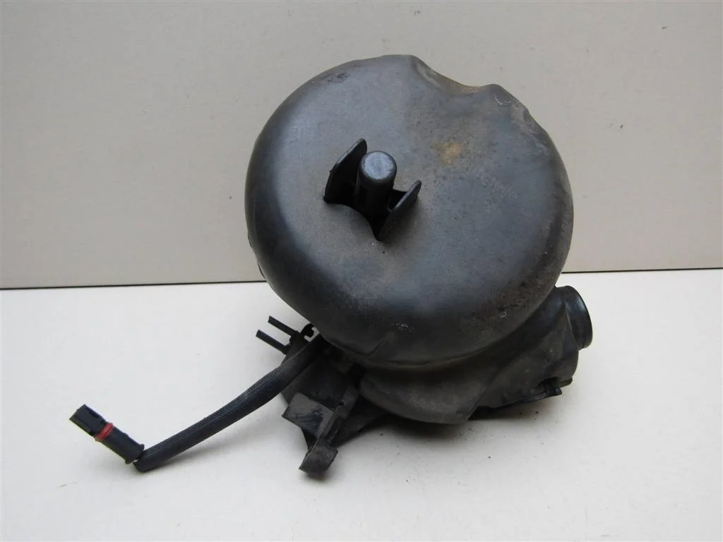 Клапан вентиляции картерных газов BMW 5-серия E60\E61 2003-2009  [11617531423]  2.5Л. 24V N52B25AE в Вологде