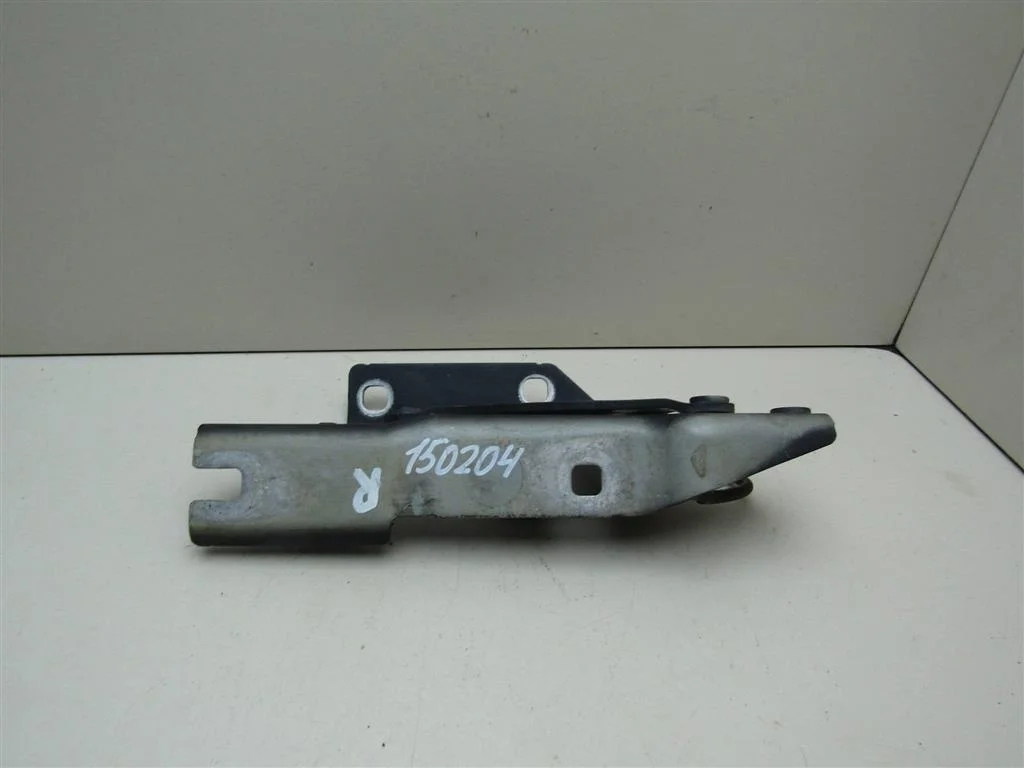 Петля капота правая BMW 5-серия E60\E61 2003-2009  [41617120276]  2.5Л. 24V N52B25AE в Вологде