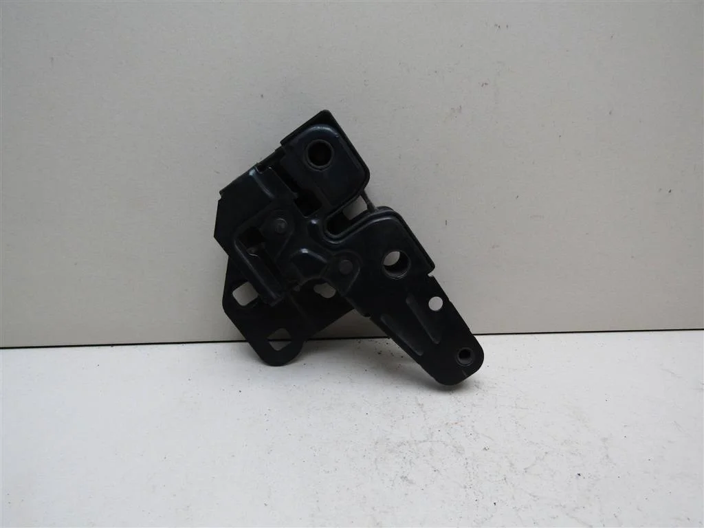 Замок капота Audi A4 (B6) 2000-2004  [8E0823509D]  в Вологде