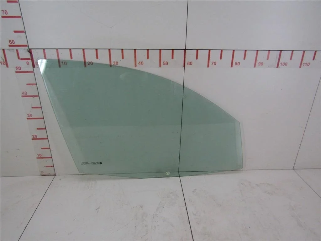 Стекло двери передней правой Ford Fusion 2002-2012  [1336304]  1.6 FYJA в Вологде