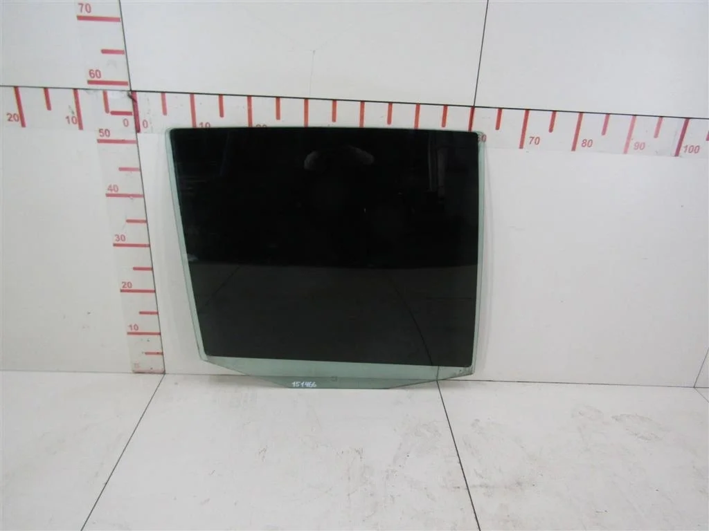 Стекло двери задней правой Ford Fusion 2002-2012  [1214358]  1.6 FYJA в Вологде