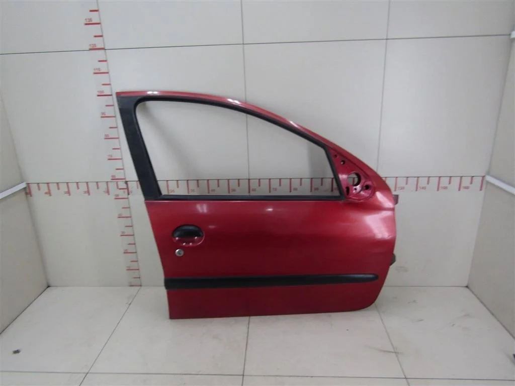 Дверь передняя правая Peugeot 206 1998-2012  [9004K5]  1.4 KFX в Вологде