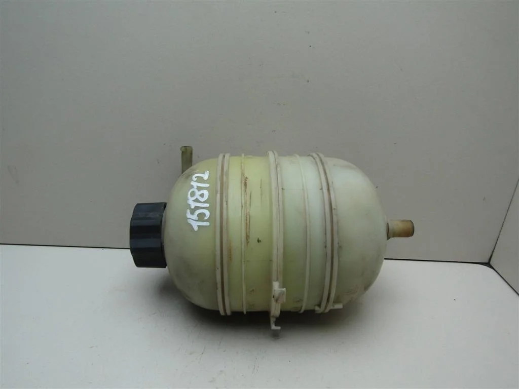 Бачок расширительный Peugeot 206 1998-2012  [132311]  1.4 KFX в Вологде