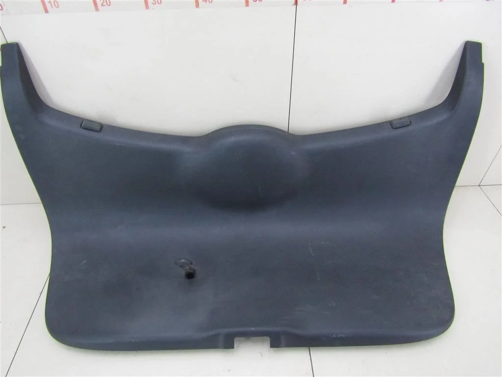 Обшивка двери багажника Skoda Octavia (A5 1Z-) 2004-2013  [1Z5867975J]  в Вологде