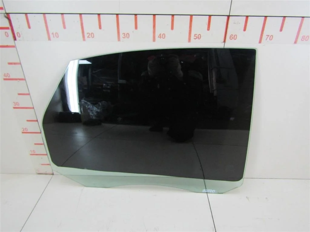 Стекло двери задней правой Ford Focus II 2008-2011  [1317984]  1,6 16V  SHDB в Вологде