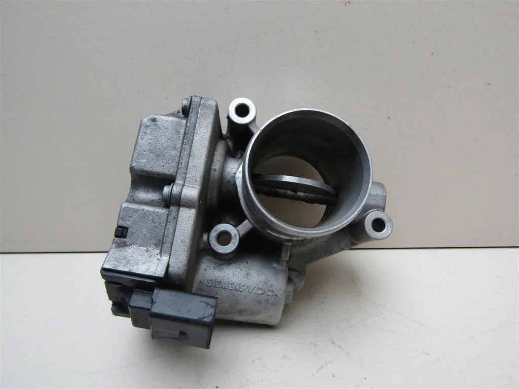 Заслонка дроссельная Renault Scenic 2003-2009  [7701062300]  1.9 2.5 в Вологде