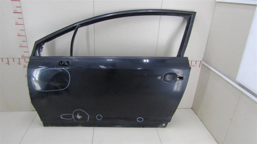 Дверь передняя левая Citroen C4 2005-2011  [9002W1]  1.6 TU5JP4 в Вологде