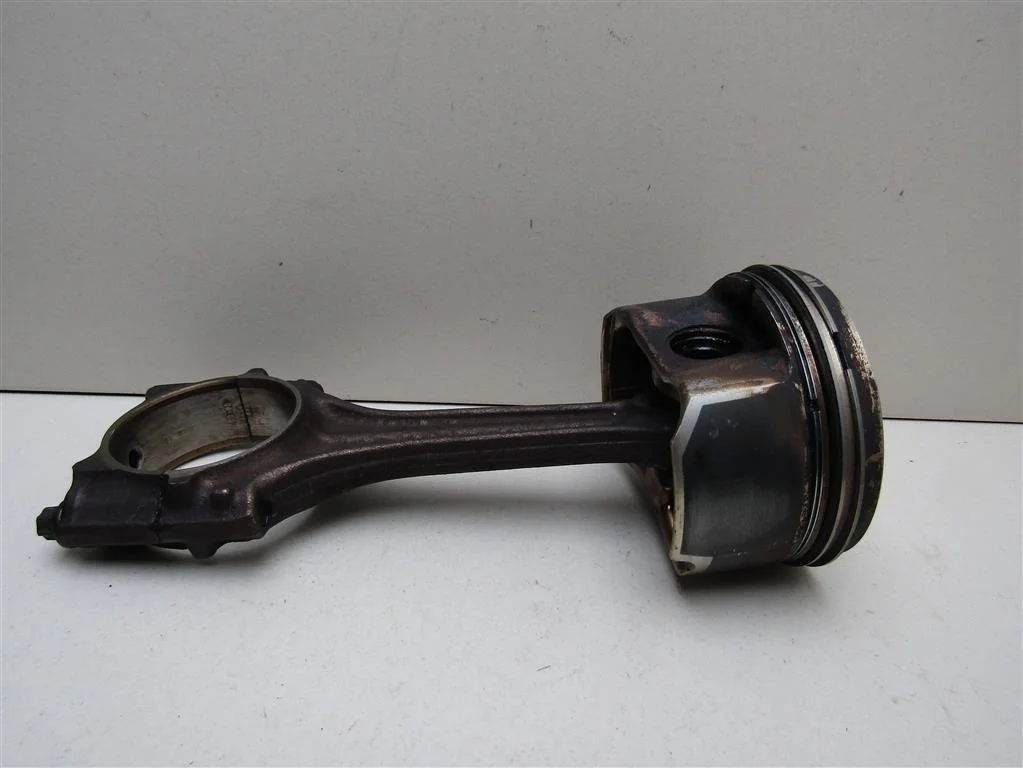 Шатун VW Passat (B5+) 2000-2005  [06A198401]  1.8T 2.0 в Вологде