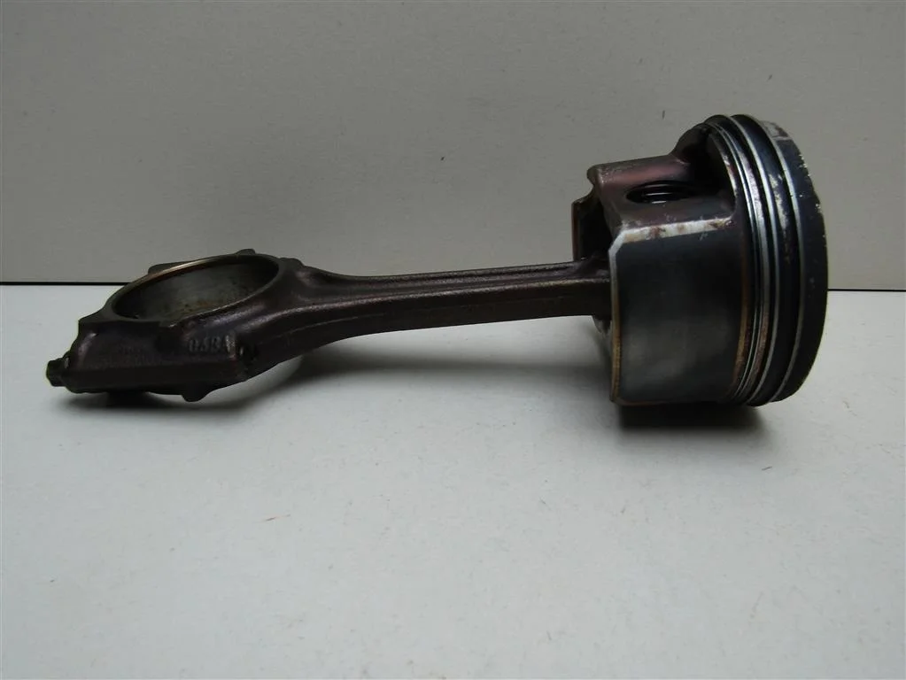 Шатун VW Passat (B5+) 2000-2005  [06A198401]  1.8T 2.0 в Вологде