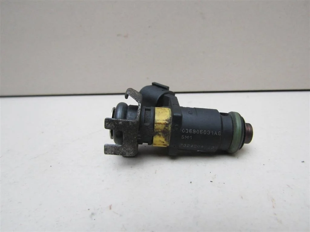 Форсунка инжекторная электрическая Skoda Octavia (A5 1Z-) 2004-2013  [036906031AG]  1.4 16V BUD в Вологде