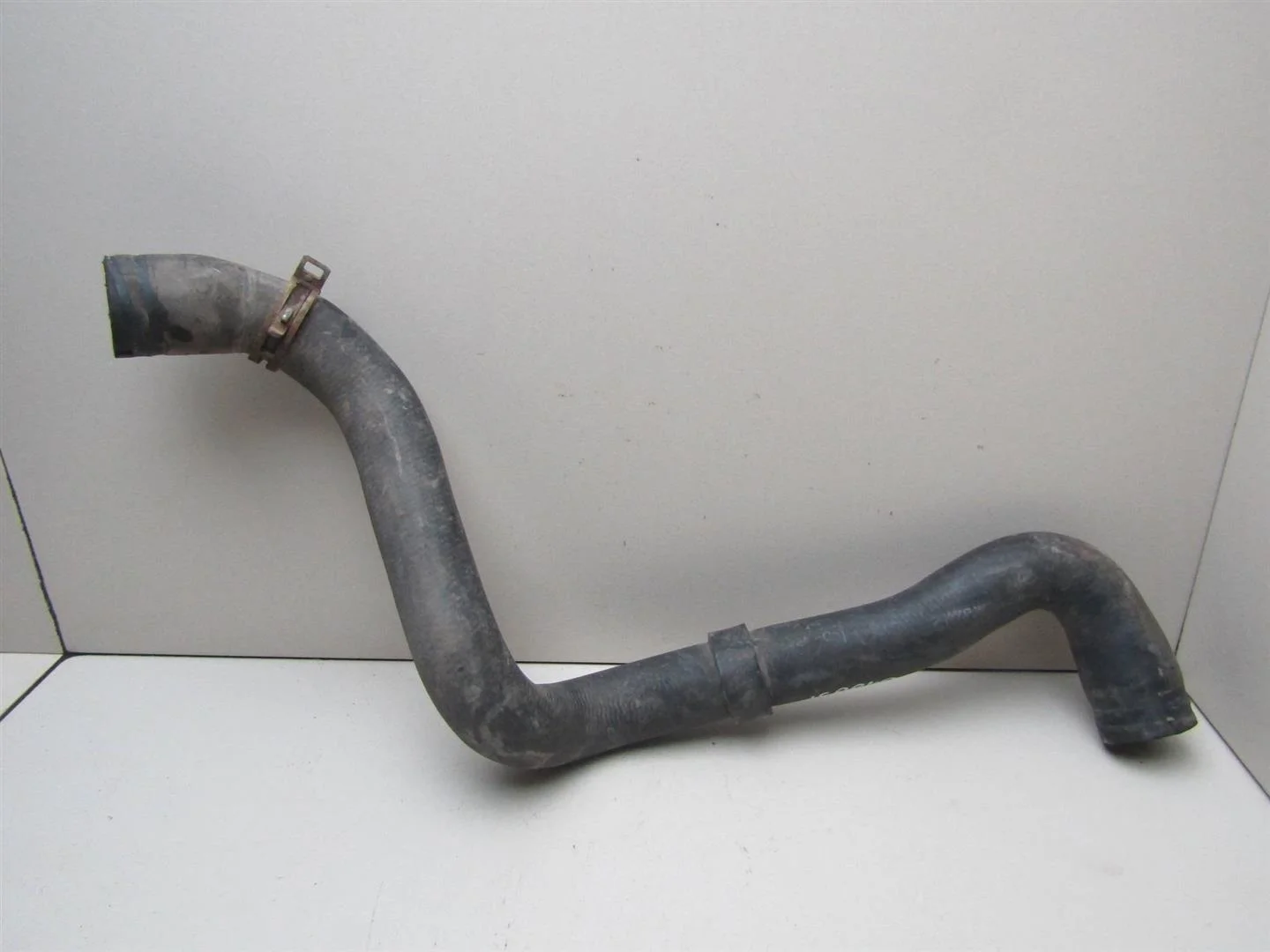 Патрубок радиатора Ford Focus II 2005-2008  [1520851]  1.6 16V HWDA в Вологде