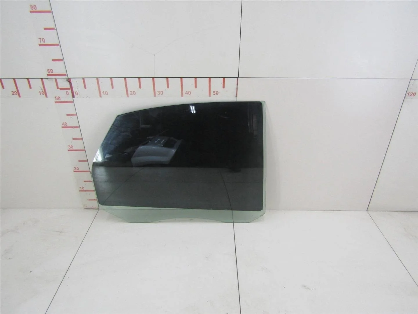 Стекло двери задней правой Ford Focus II 2005-2008  [1317984]  1.6 16V HWDA в Вологде