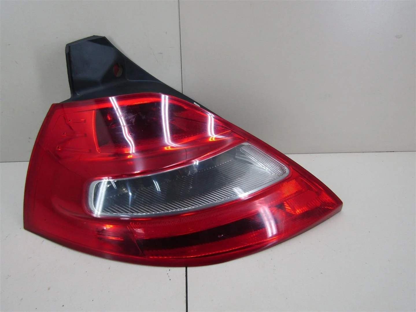Фонарь задний левый Renault Megane II 2002-2009  [8200413214]  в Вологде