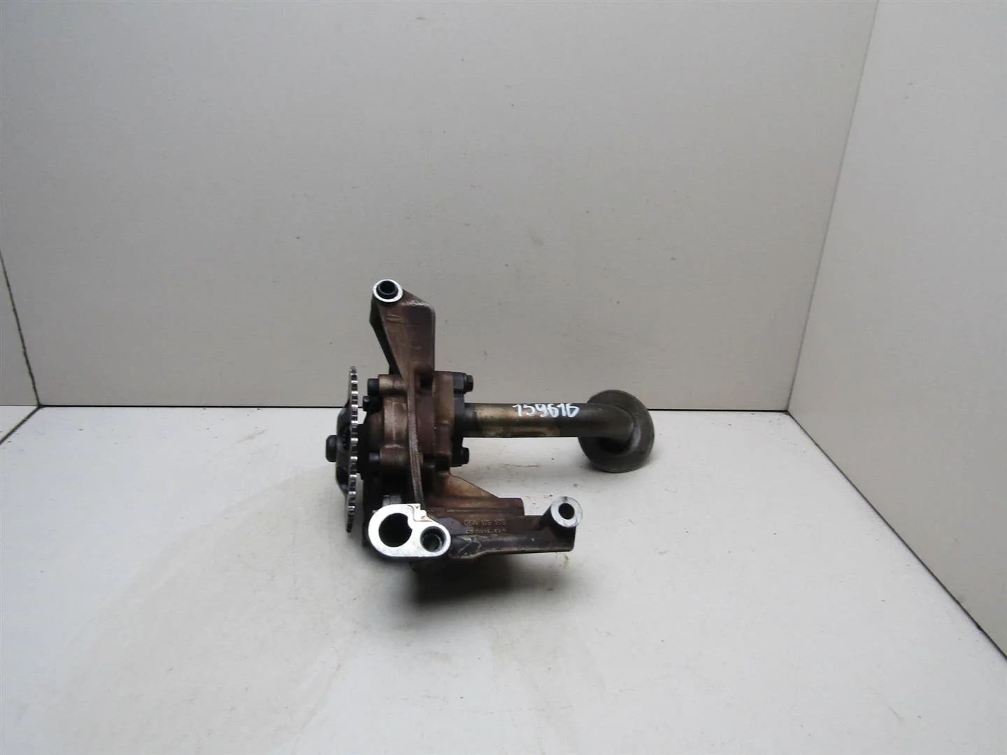 Насос масляный VW Golf IV \Bora 1997-2005  [06A115105]  1.6 1.8 2.0  1.9D в Вологде