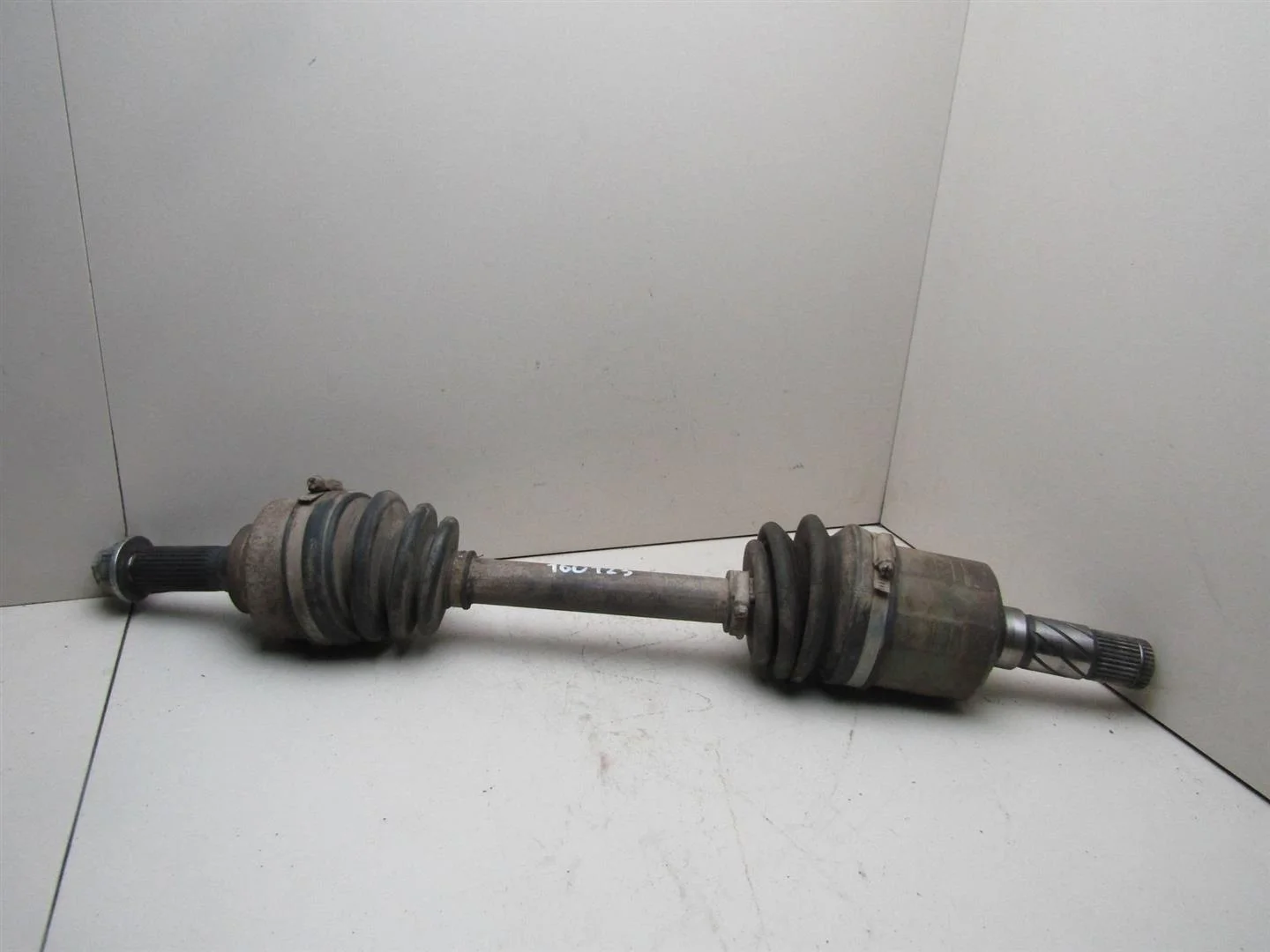 Полуось передняя левая Kia Sorento (JC) 2002-2009  [495003E000]  3.5 V6 G6CU в Вологде