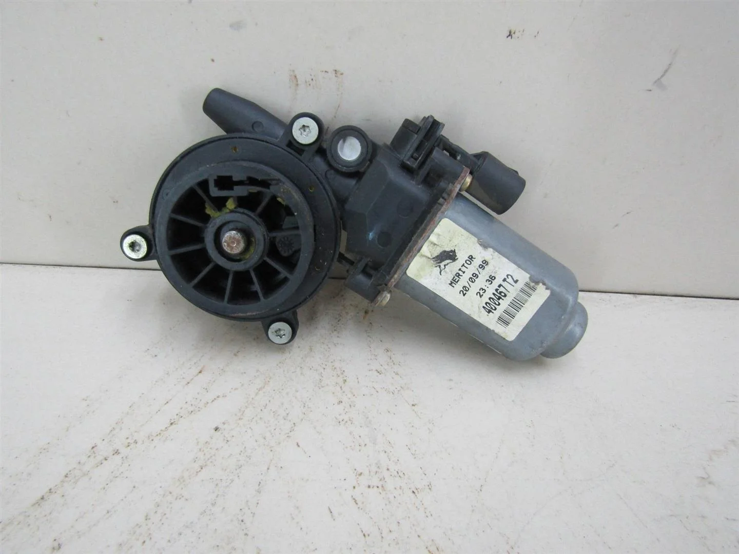 Моторчик стеклоподъемника Renault Scenic 1999-2002  [7700838592]  1.6 K4M701 в Вологде