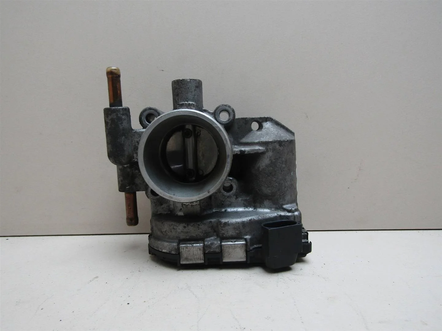 Заслонка дроссельная Opel Astra H \ Family 2004-2015  [93181025]  1.0 1.2 1.4 в Вологде