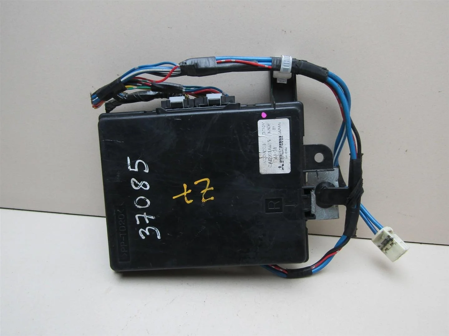 Блок электронный Mitsubishi Outlander XL (CW) 2006-2012  [7820A209]  2.4 в Вологде