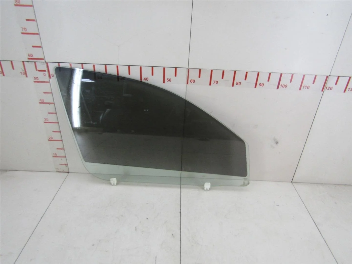 Стекло двери передней правой Mitsubishi Outlander XL (CW) 2006-2012  [5706A008]  2.4 в Вологде