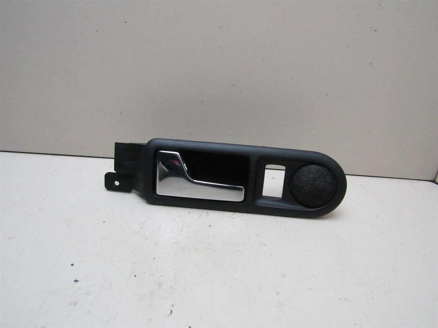 Ручка двери задней внутренняя левая VW Golf IV \Bora 1997-2005  [3B0839113]  1.4 16V APE в Вологде