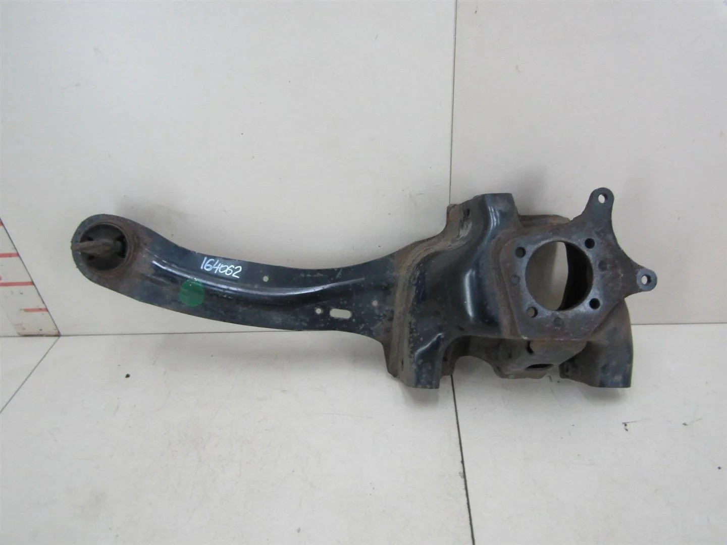 Рычаг задний продольный левый Ford Focus II 2005-2008  [1355136]  1.4 16V ASDA  в Вологде