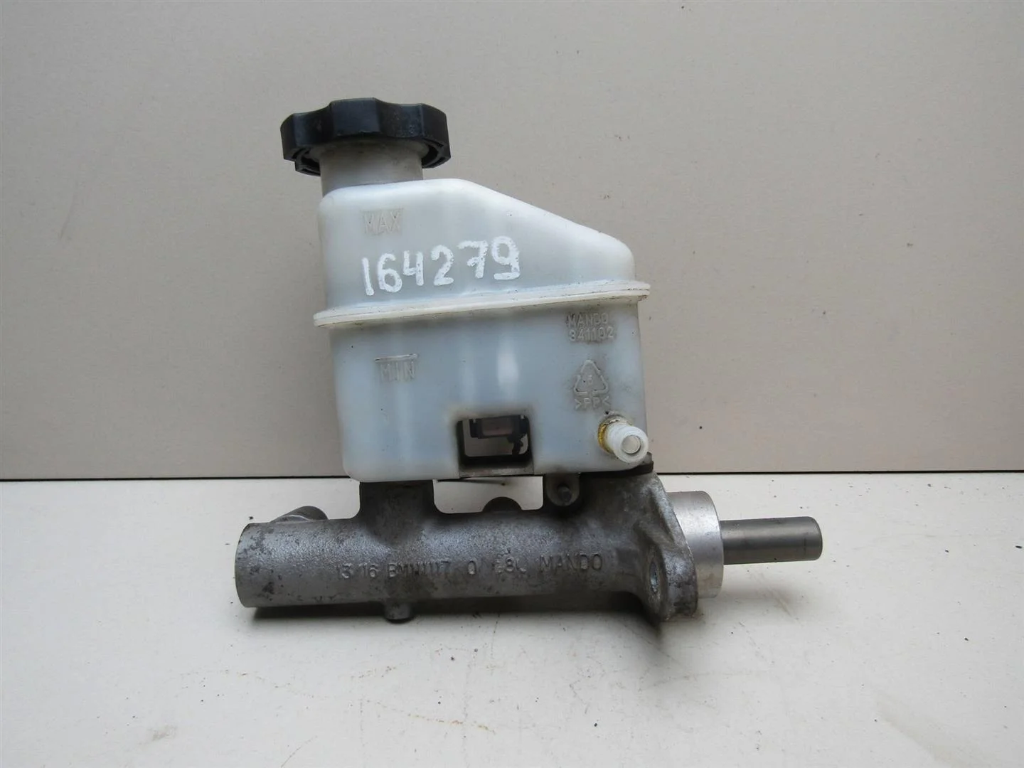 Цилиндр тормозной главный Hyundai Elantra 2006-2011  [585102H300]  1.6 G4FC в Вологде