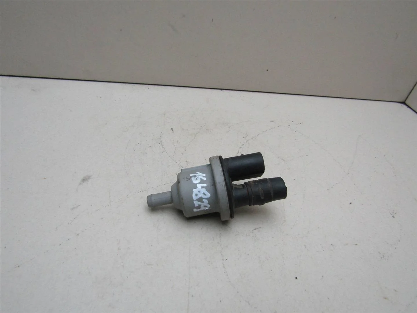 Клапан вентиляции топливного бака Skoda Octavia (A5 1Z-) 2004-2013  [058133517B]  1.6 8V BSE в Вологде