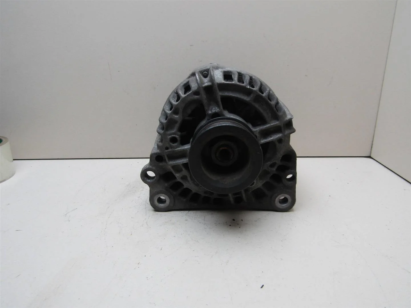 Генератор VW Golf IV \Bora 1997-2005  [028903028D]  в Вологде