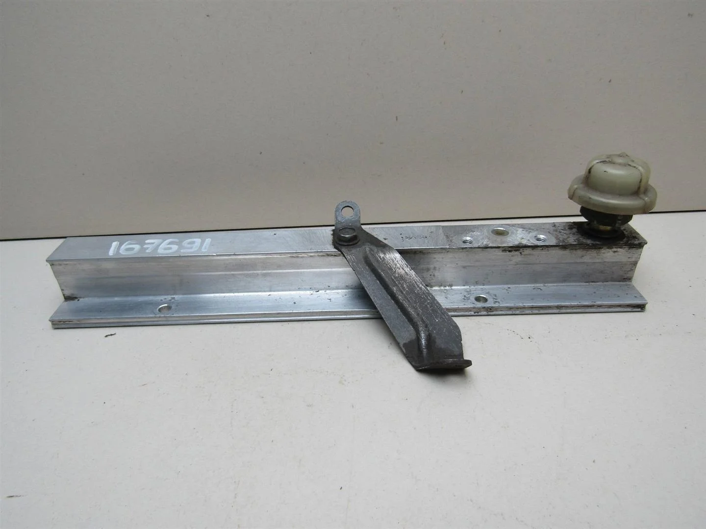 Рейка топливная (рампа) Honda HR-V 1999-2005  [16620PEJ000]  1.6 16V D16W1 в Вологде