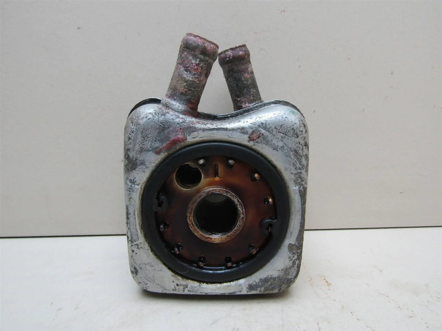 Радиатор масляный VW Golf IV \Bora 1997-2005  [078117021A]  1.6 AKL в Вологде