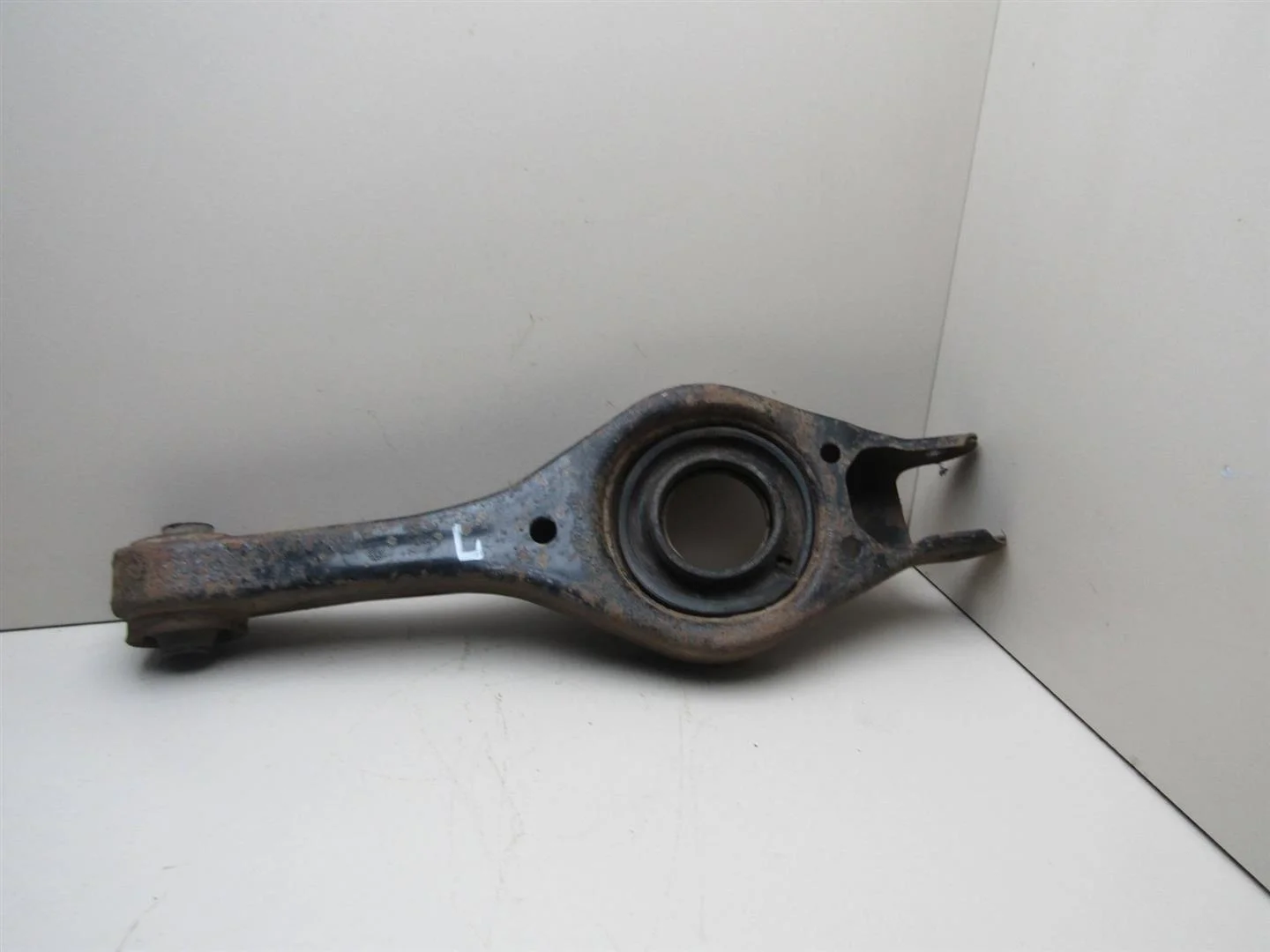 Рычаг задний поперечный Hyundai Elantra 2006-2011  [552102H000 ]  1.6 G4FC в Вологде