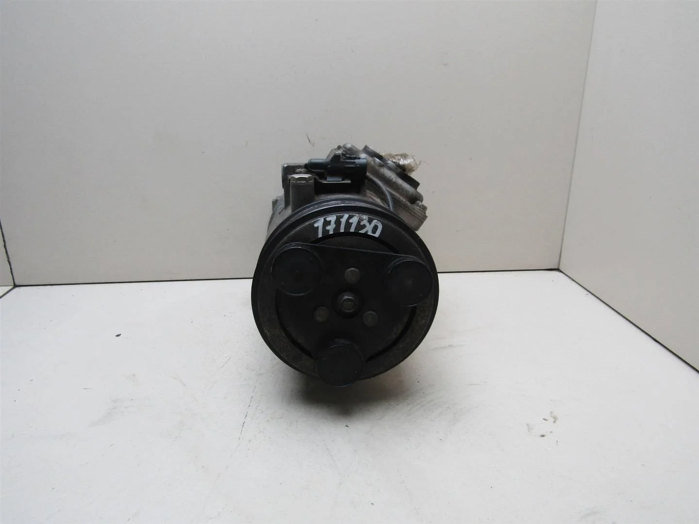 Компрессор системы кондиционирования Suzuki Grand Vitara 2006-2015  [9520076KA1 ]  2.4 J24B в Вологде