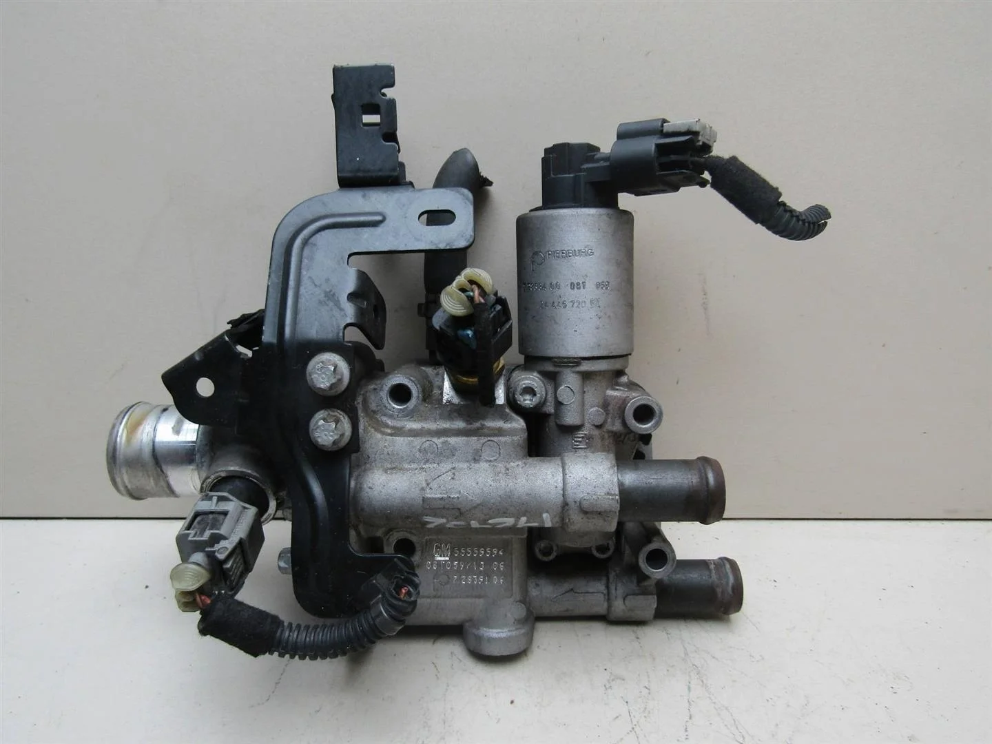Корпус термостата Opel Astra H \ Family 2004-2015  [24418432]  1.6 в Вологде