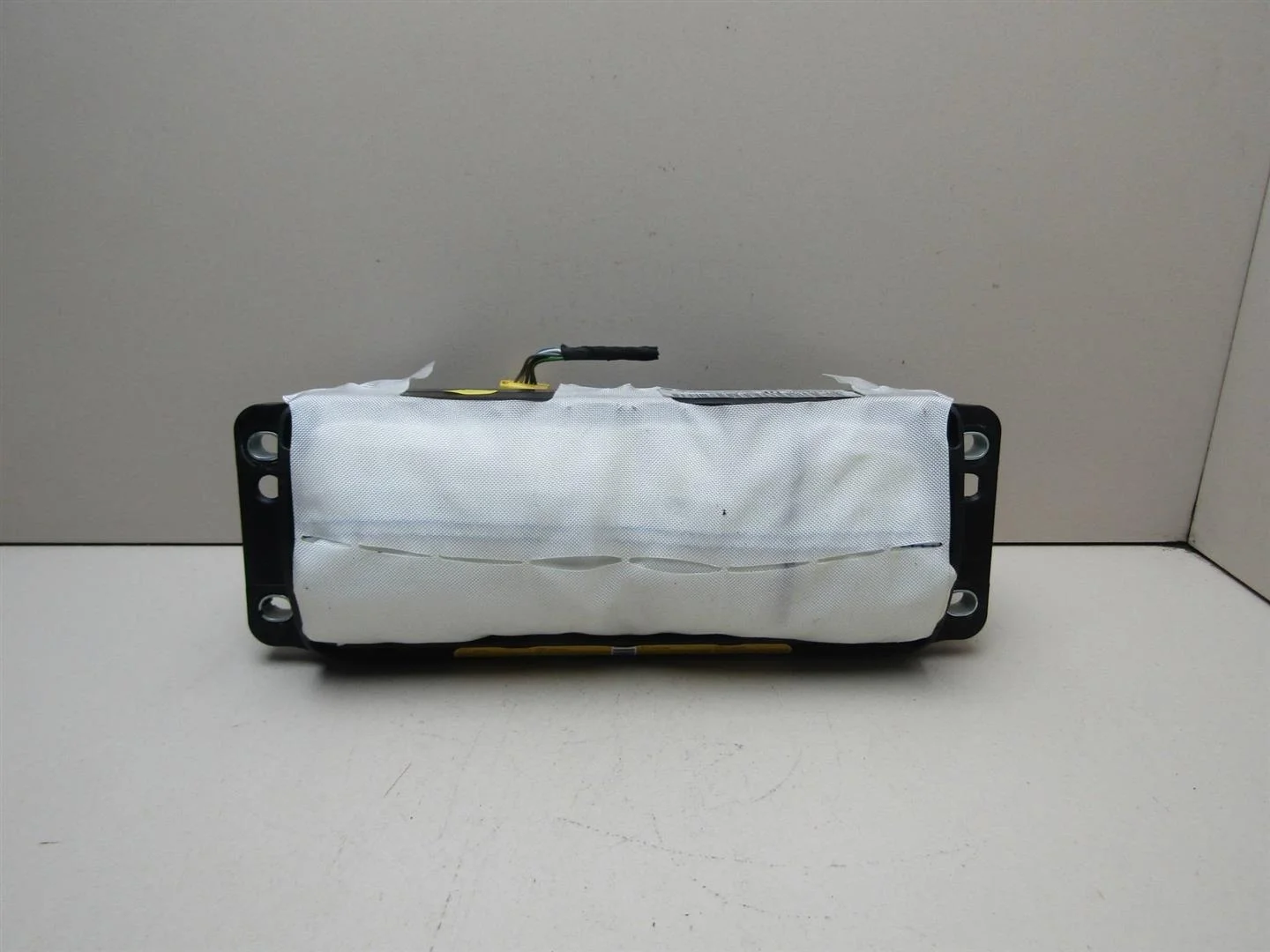 Подушка безопасности пассажирская (в торпедо) VW Passat CC 2008-нв  [3C0880204C]  в Вологде
