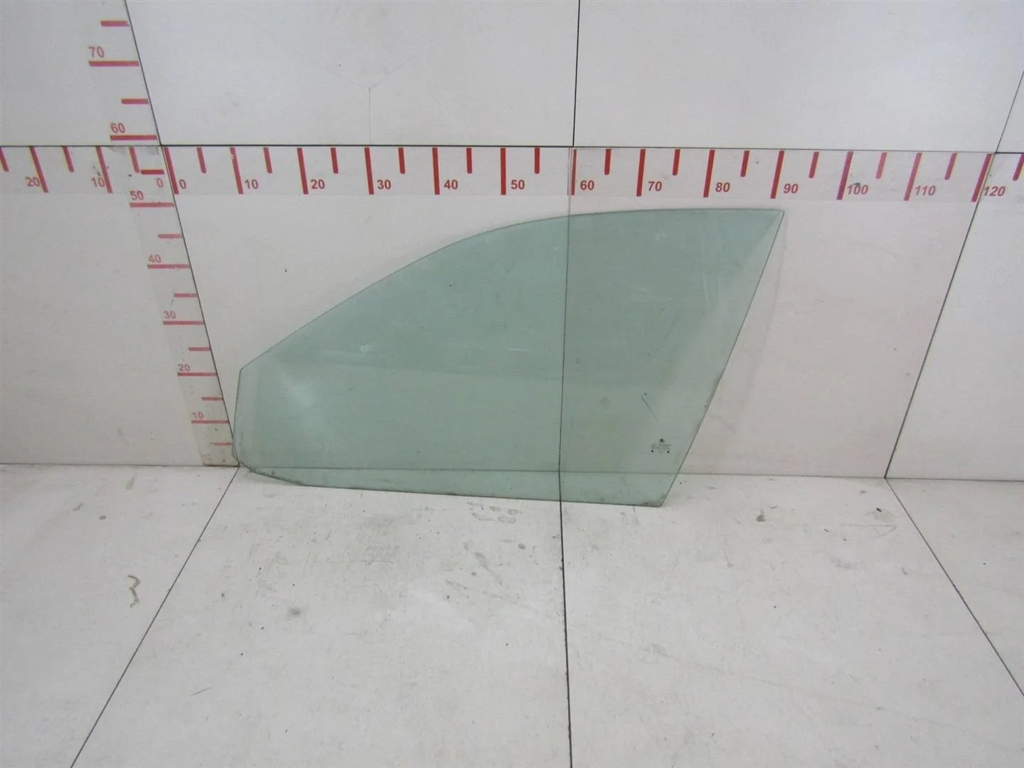 Стекло двери передней левой Skoda Octavia (A4 1U-) 2000-2011  [1U4845201A]  в Вологде