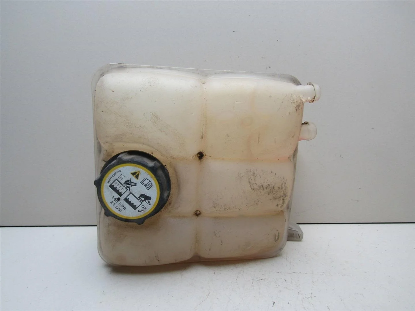 Бачок расширительный Ford Focus III 2011-2019  [1717053]  1.6 IQDB в Вологде