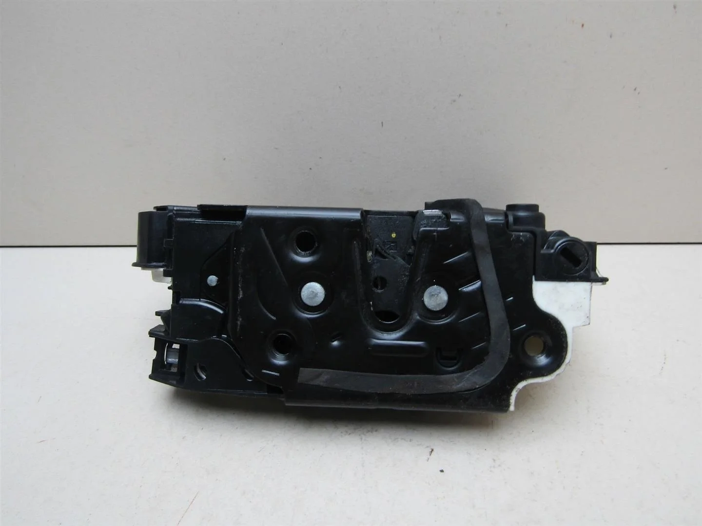Замок двери задней правой Skoda Rapid 2013-2020  [5E0839016A]  1.2 CGPC в Вологде