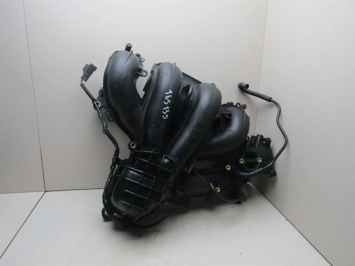 Коллектор впускной Mazda Mazda 6 (GG) 2002-2007  [LF2513100]  1.8 2.0 в Вологде