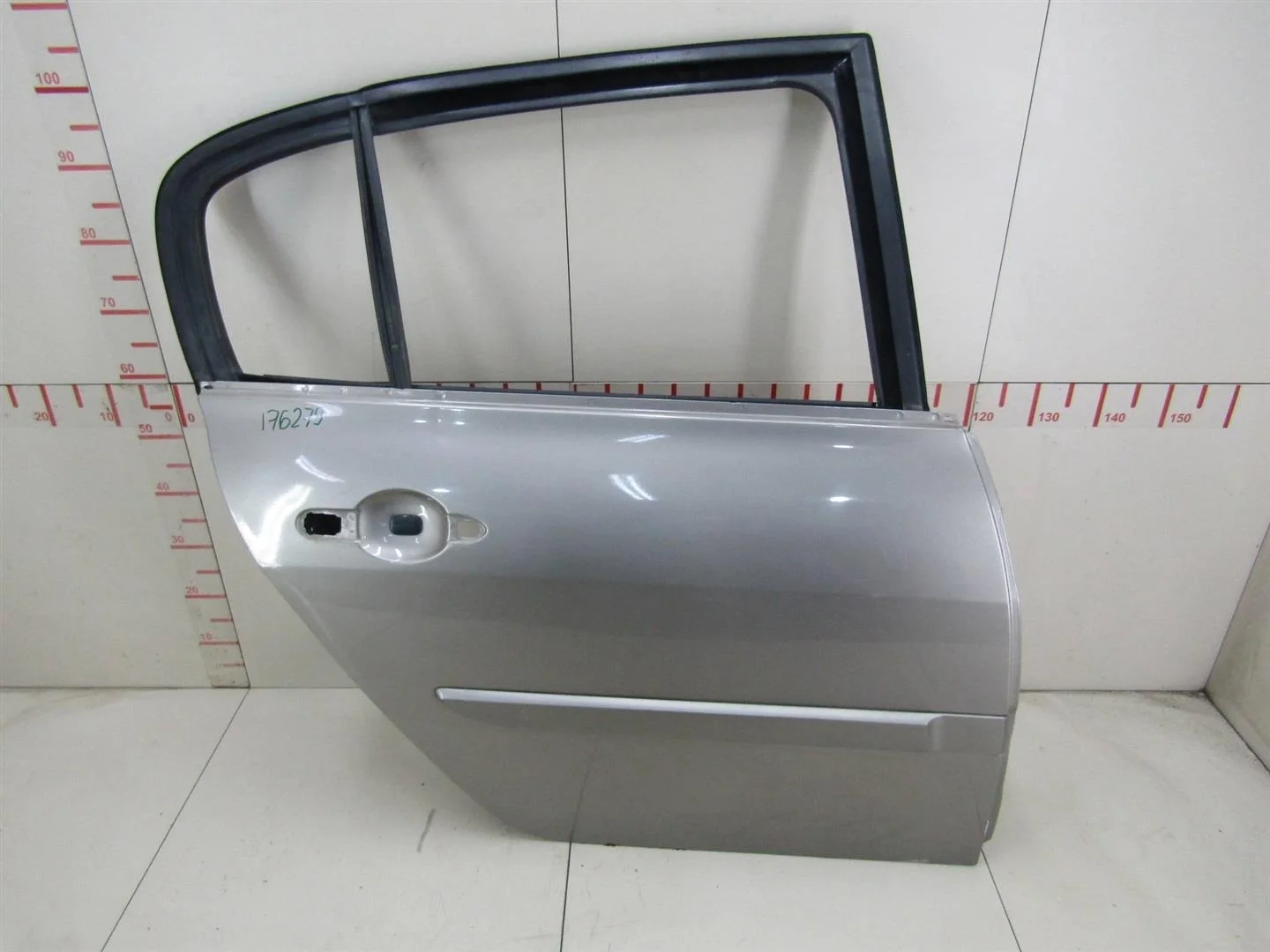 Дверь задняя правая Renault Megane II 2002-2009  [7751475036]  1.6 16V K4M812 в Вологде